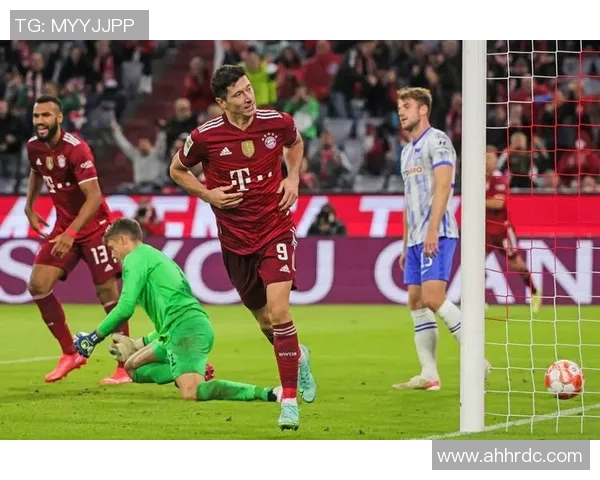 德甲领头羊拜仁慕尼黑迎战柏林赫塔，新挑战将决定谁更强劲