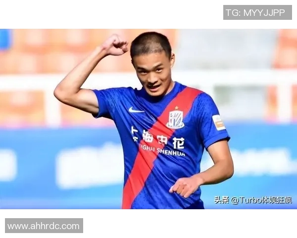 球队阵容调整,新援加盟提升实力助力球队逆袭